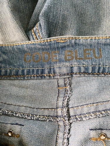 Code Bleu Womens Crop Jeans Size 10 Blue Capri Pants Flap Pockets Embellished - Picture 5 of 7