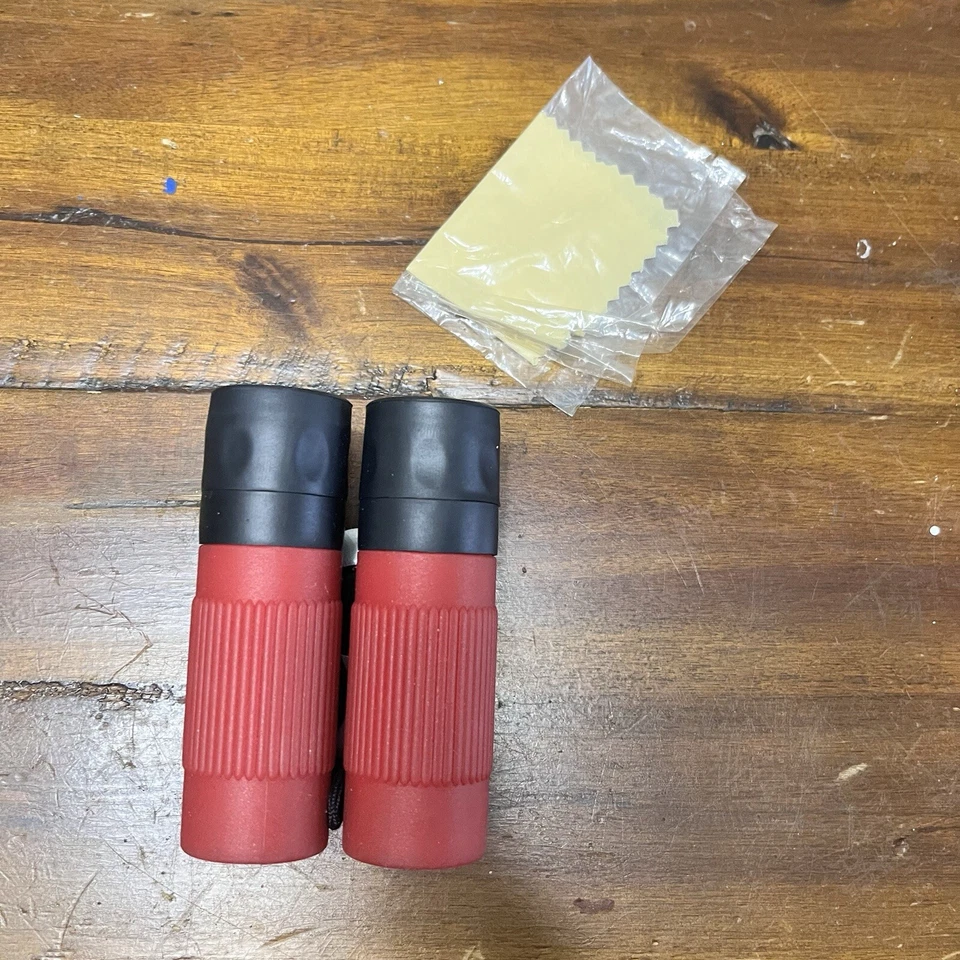 Carson 8 x 21 - 378ft/1000yds Binoculars With Case Red And Black - Image 3 of 4