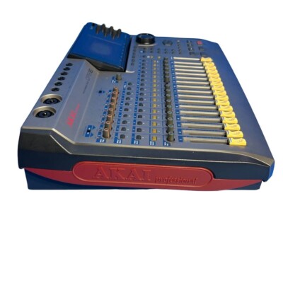 AKAI DPS16 デジタルミキサー AKAI DPS16 Digital Multitrack