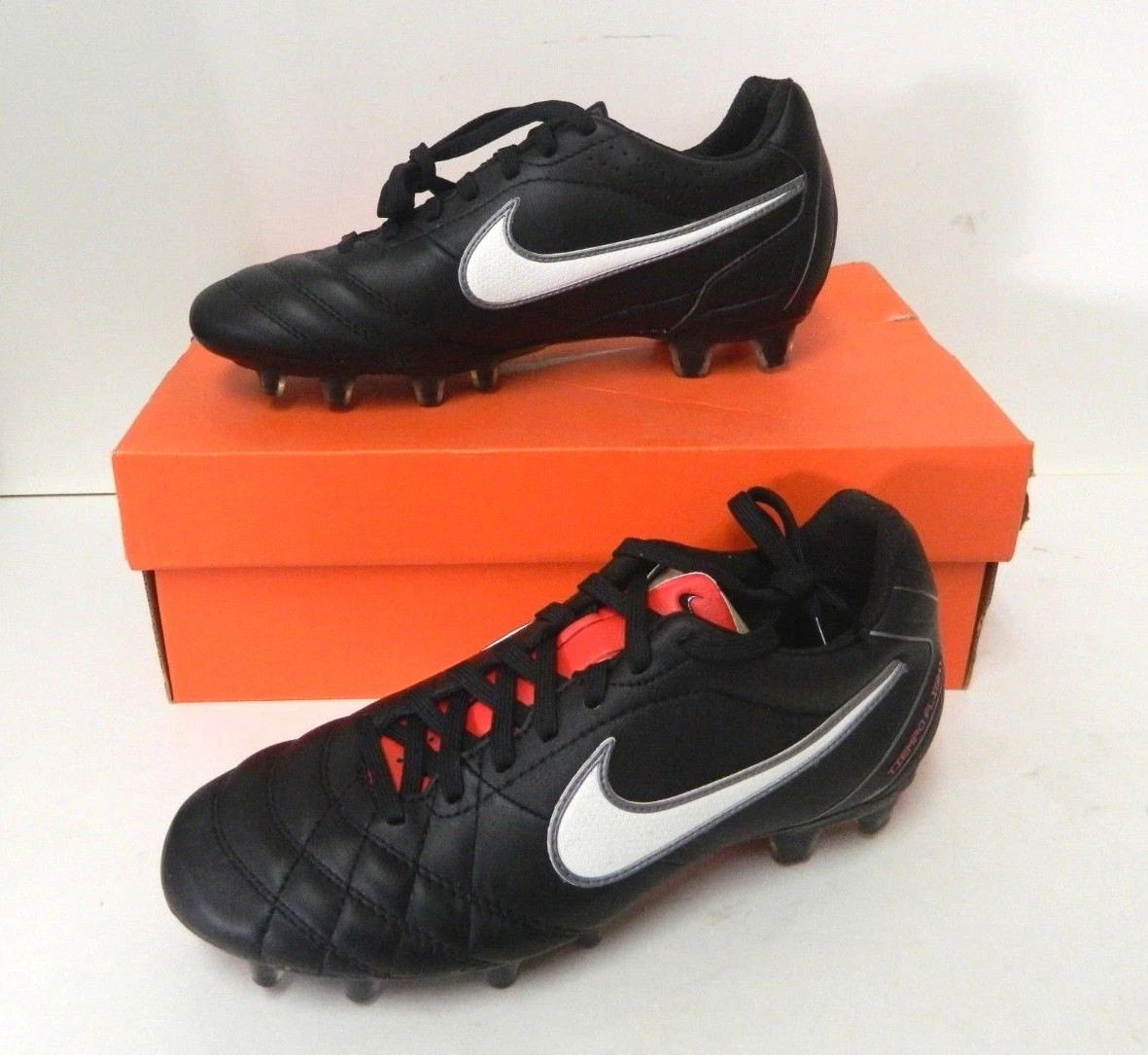 NEW Nike Tiempo FG Men&#039;s Size 4.5 Cleats | eBay