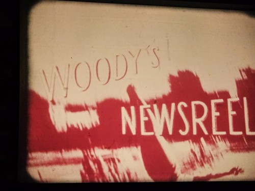 16mm WOODY WOODPECKER SHOW-IB Technicolor 2 Cartoons, Woody's Newsreel & bumpers - Picture 8 of 21