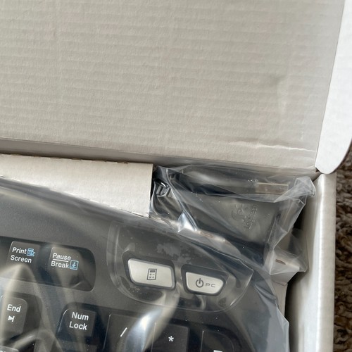 Logitech MK550 Wireless Wave Ergonomic Keyboard Mouse Combo - New Open Box - Afbeelding 5 van 16