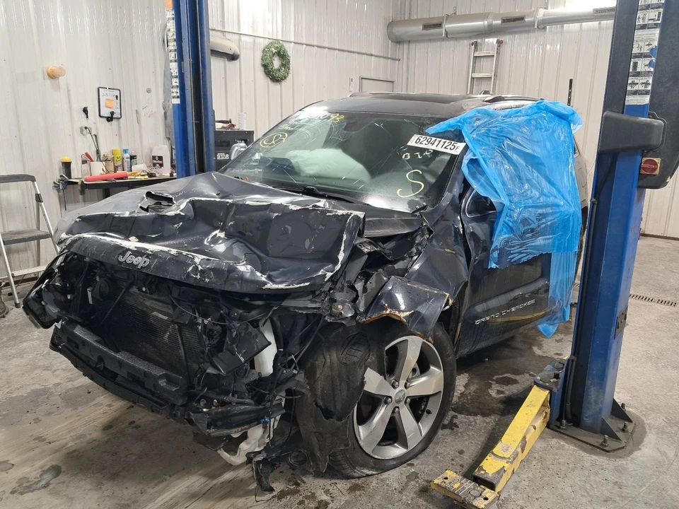 Conjunto de puerta trasera izquierda usado lado trasero se adapta a: Jeep Grand Cherokee 2016 eléctrico t Foto 3 de 4