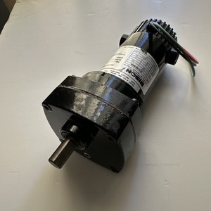 Bison DC Gear Motor Model 011-190-0098 100 in LBS 1/20 HP 20 RPM(1/17 HP 29 RPM)