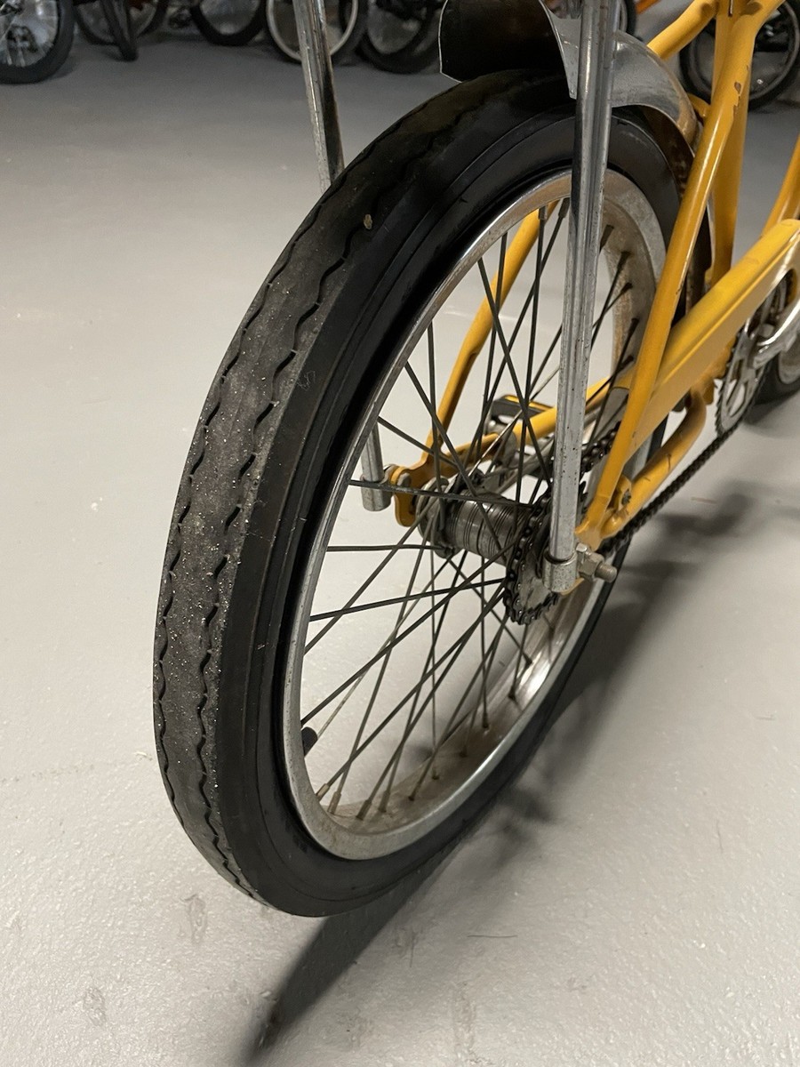 Schwinn Sting-Ray Vintage Yellow 20 in Cruiser Bike Steel Frame