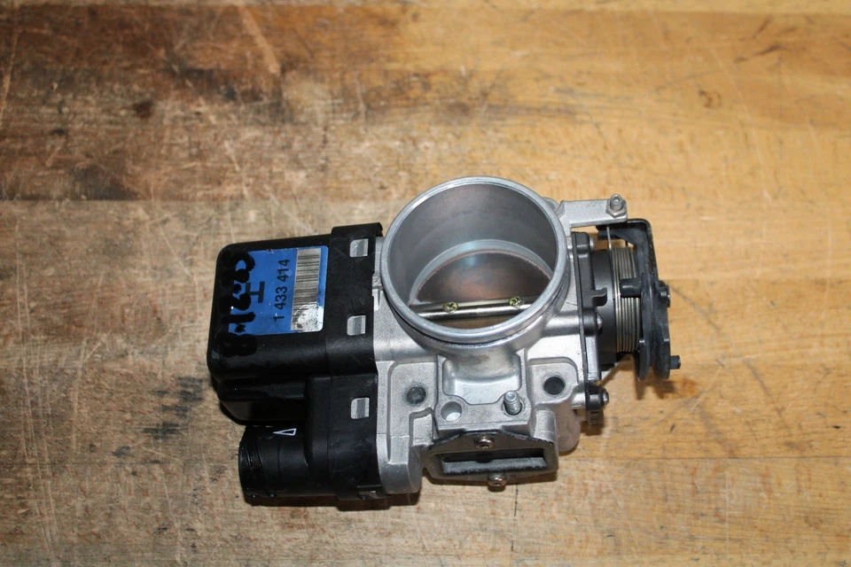 2000 BMW E46 328 323 E39 528i M52TU ENGINE THROTTLE BODY 1433414 - Image 4 of 4