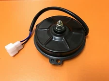 NEW  A/C Condenser Fan Motor with Plug For Suzuki Aerio 02-07