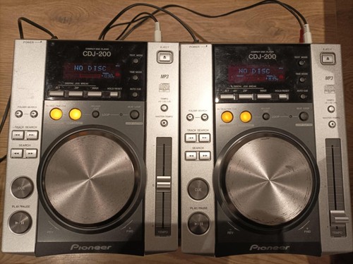 X2 Pioneer CDJ-200 Pair - With Portable Carry Case, ALL Wires Included - Picture 4 of 9