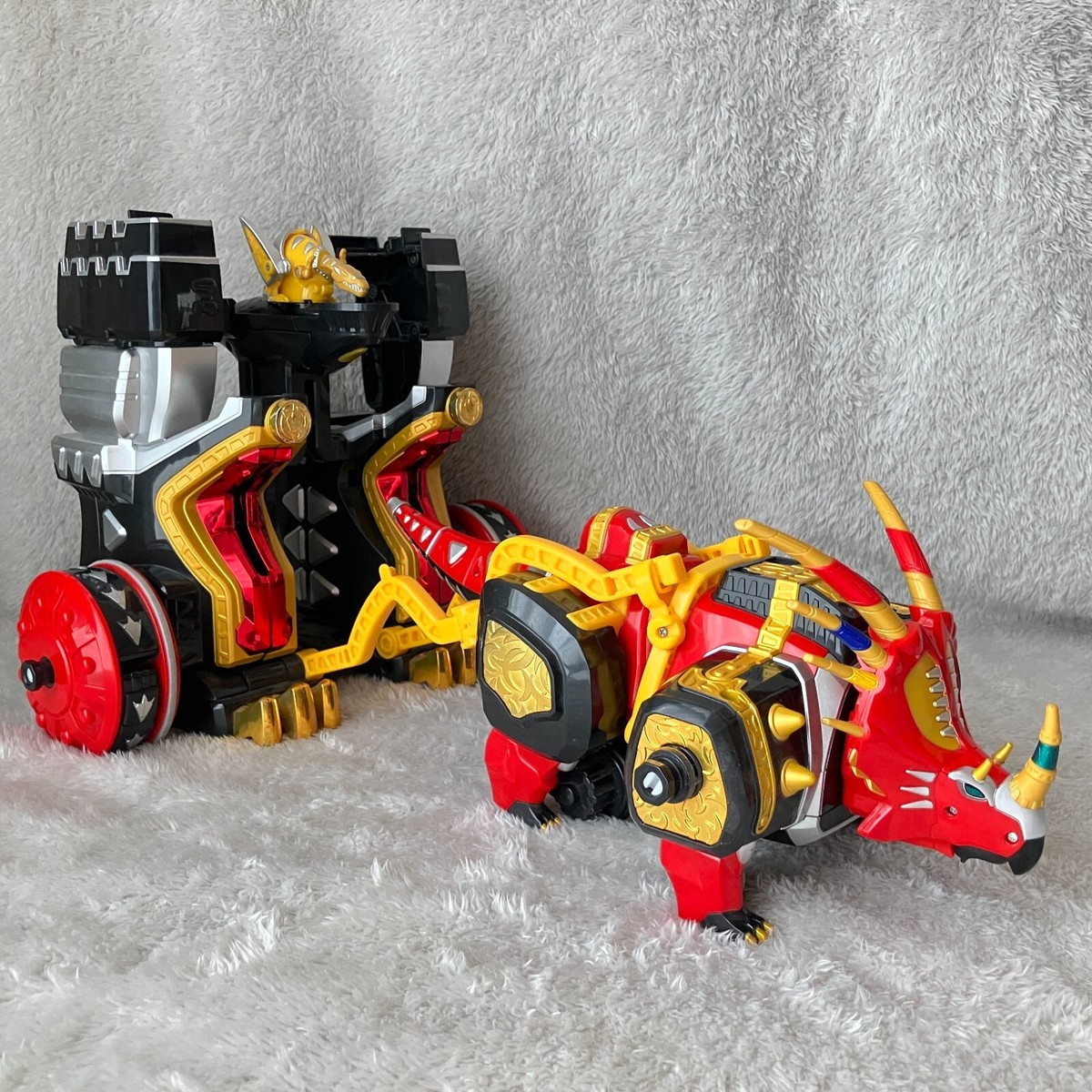 BANDAI Japan Megazord DX Power Rangers Dino Thunder Sentai