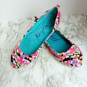 Blowfish Floral Ballet Flats 10 Slip On Pink Purple Black Yellow Pansies | eBay