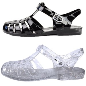 closed toe jelly sandals
