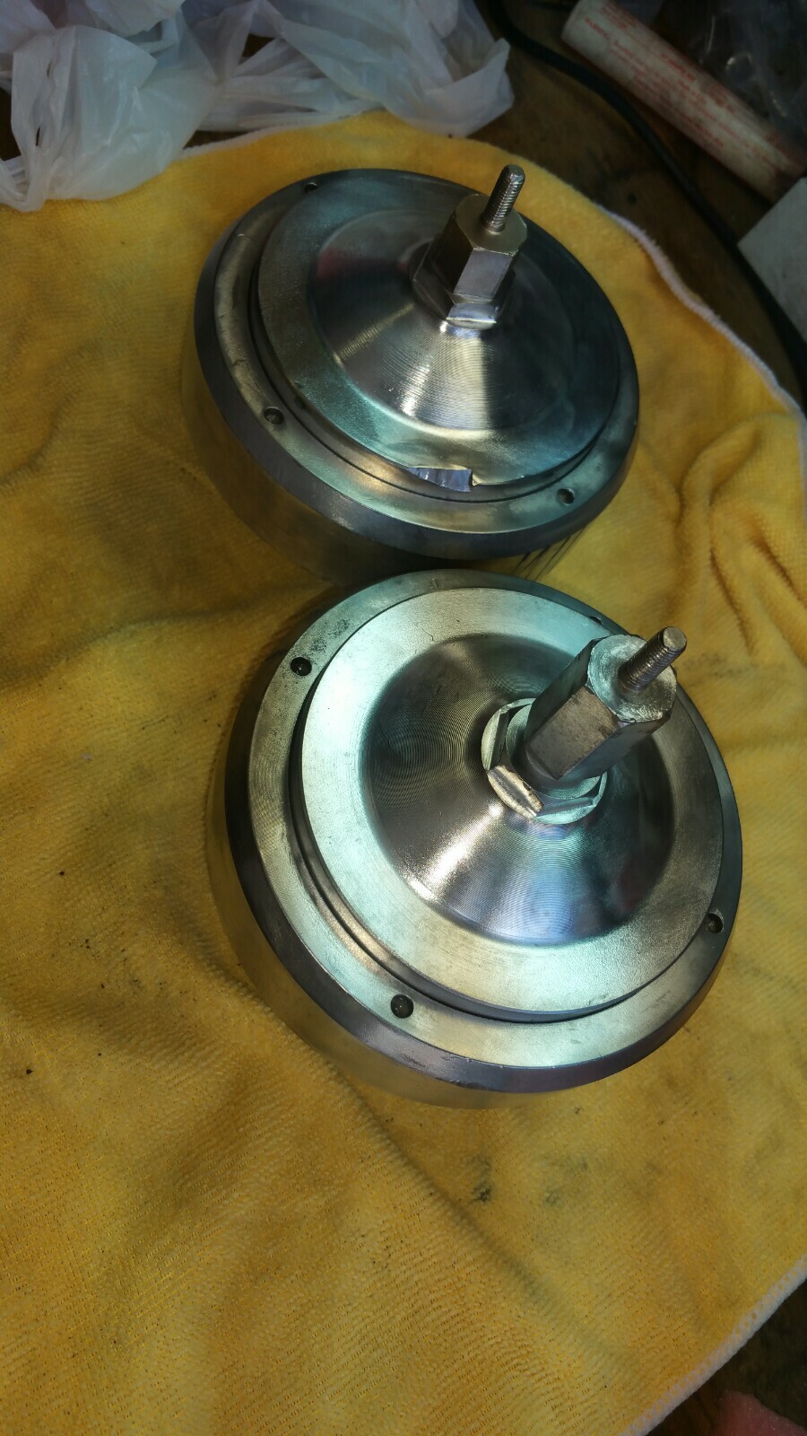 ROLLS ROYCE  BRAKE ACCUMULATOR REBUILD SERVICE WE REBUILD YOUR SPHERE ONLY