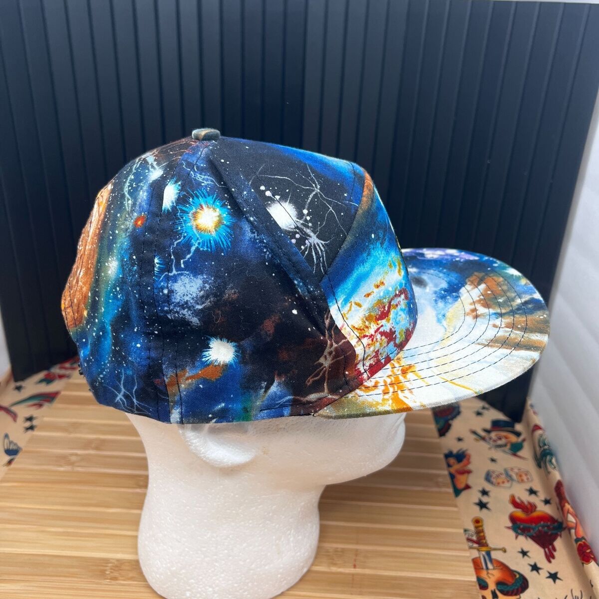 RARE Skulls 5 Panel Galaxy Space Print NYC LA TYO Snapback RARE Skulls 5 Panel Galaxy Space Print NYC LA TYO Snapback