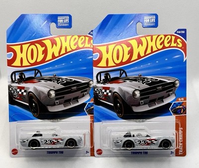 2025 Hot Wheels Triumph TR6 Treasure Hunt #249/250 Track Champs Set Pair Of 2 Lo