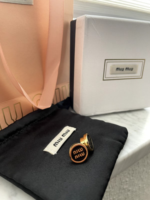 Miu miu Ohrstecker weiß-gold aus Vollmetall