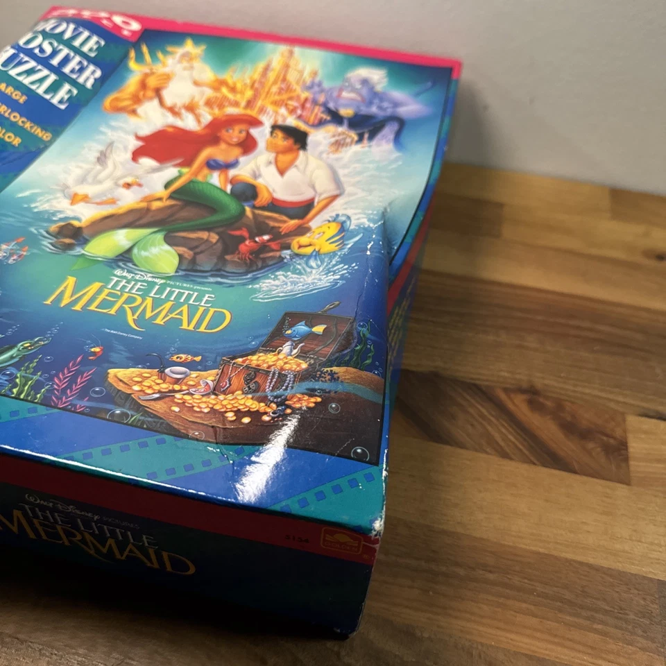 Póster rompecabezas de 300 piezas Little Mermaid 2x3 pies rara cubierta prohibida de colección Disney Foto 3 de 3
