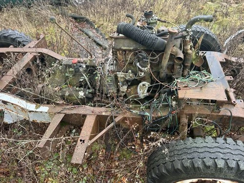 1963 Landrover, Short Wheel Base Chassis, Complete With Engine And Gearbox - Picture 3 of 13