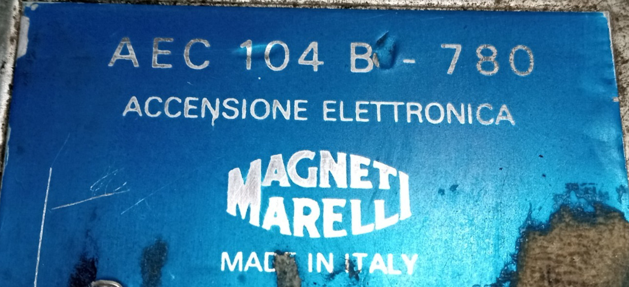 Lamborghini Countach Engine Ignition Box Magneti Marelli_Dinoplex_AEC 104 B 780
