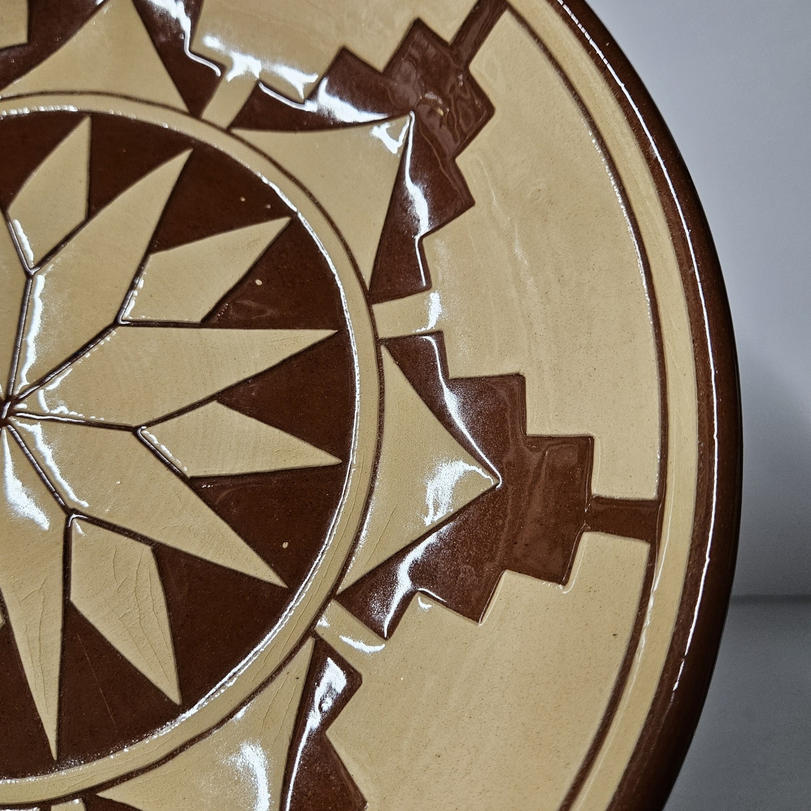 Pine Ridge Sioux Pottery Ella Irving 11" Sgrafitto Cream Slip on Red Clay Plate