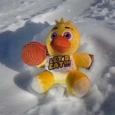 Universal HHN Five Nights At Freddy’s FNAF Chica with Cupcake 8” Plush GLOW Eyes