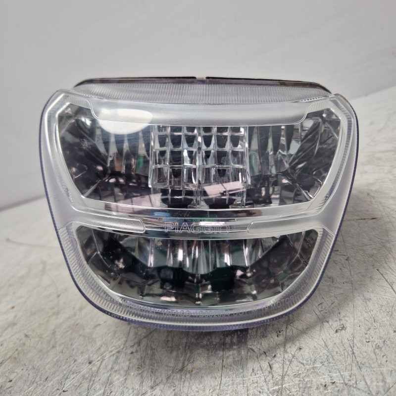 FARO ANTERIORE PER PIAGGIO Beverly 300 Serie 1D002894 (01>)