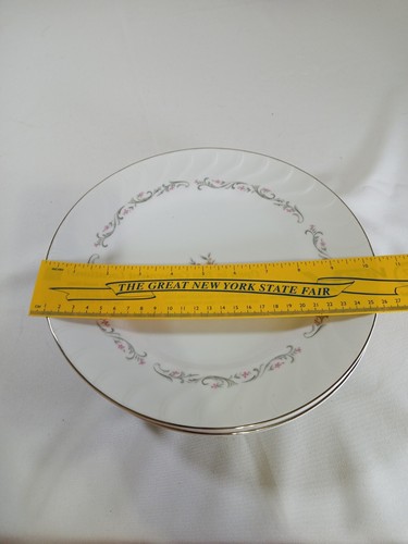 ROYAL SWIRL FINE CHINA JAPAN DINNER PLATES, SET OF 4 SILVER TRIMMED - Picture 9 of 9