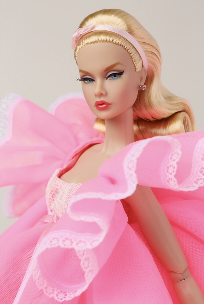 Integrity Toys Poppy Parker Pink Powder Puff Dressed Doll Integrity Toys Poppy Parker Pink Powder Puff Dressed Doll