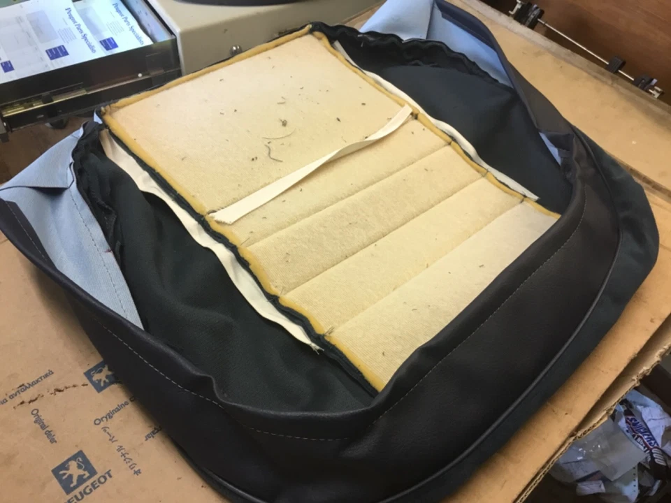 Genuina Peugeot 505 Terciopelo Funda Asiento Delantero Base Inferior Se adapta a Asiento Izquierdo y Derecho Foto 4 de 4