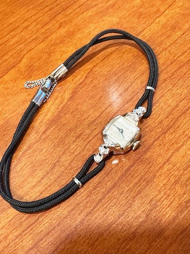 14K white gold Bulova ladies watch - Picture 4 of 6