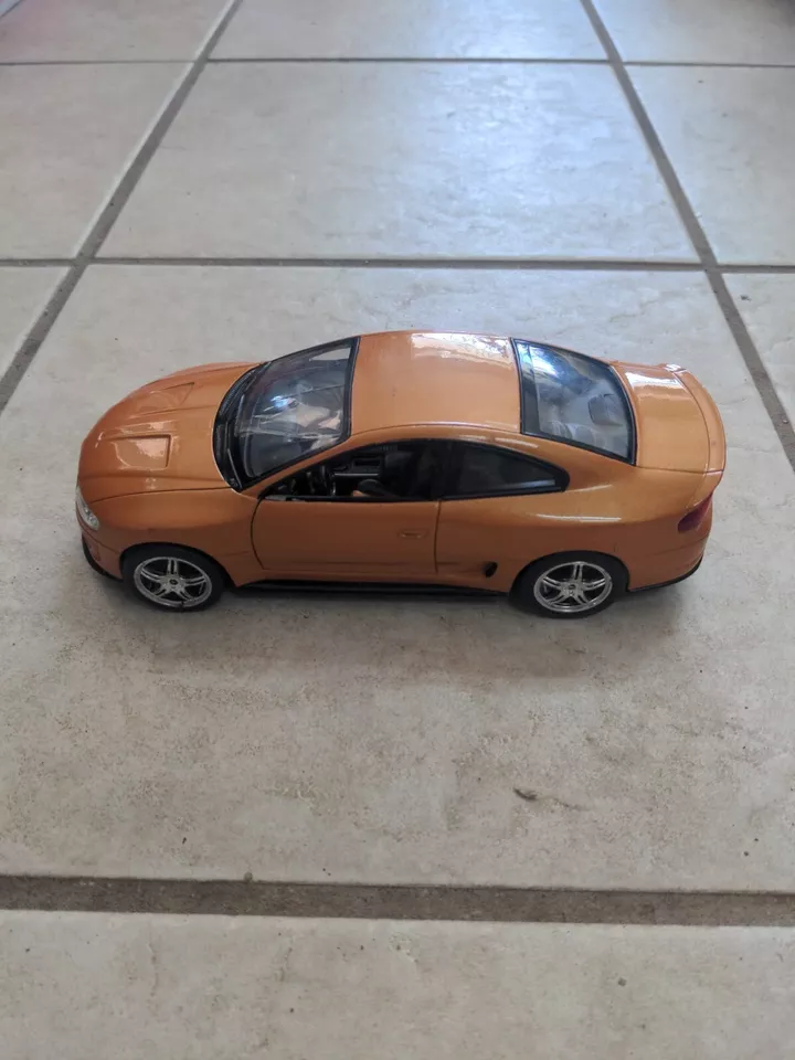 Welly 2005 Pontiac GTO Ram Air 6 No. 22468 Orange 1/24 DieCast Car Used For Part - Image 4 of 4