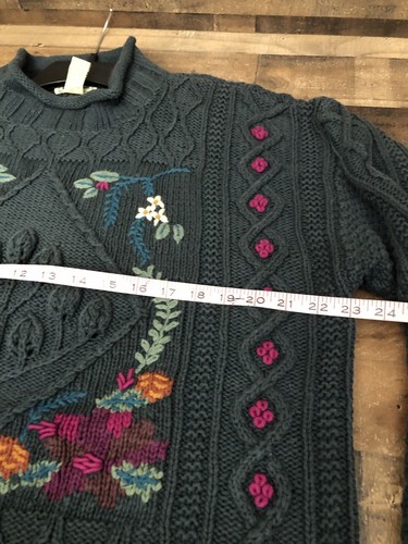 LL Bean Size Medium Chunky Knit Green Embroidered Sweater Pullover Vintage 90s - Picture 16 of 23
