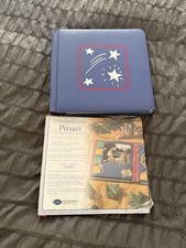 Creative Memories 7"x7" Pizzazz Scrapbook with 25 Pages  9 Additional Blue/red