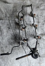 1984-1986 Nissan 300ZX Z31 OEM VG30 NA Engine Fuel Line Rail Injectors Regulator