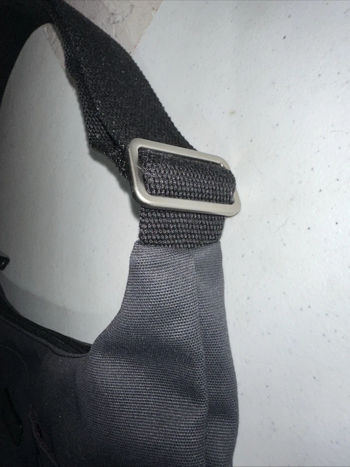 Bolsa tiracolo Timbuck2 cinza - Imagem 3 de 4