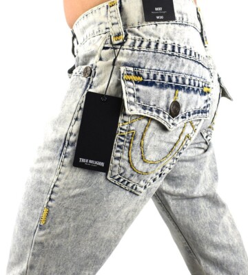 True Religion ホワイトジーンズ GENO FLAP SLIM JEAN - Optic White | True Religion