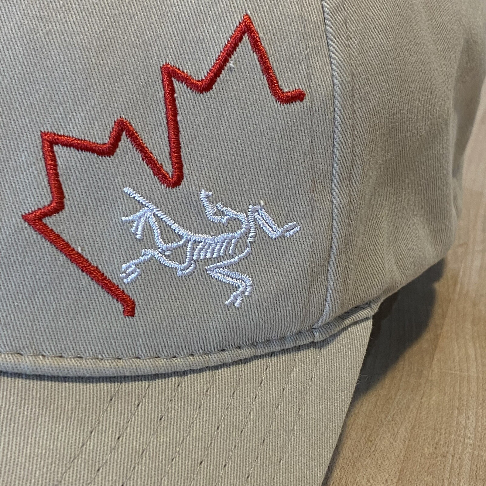 Arcteryx Leaf Canadian Eh? Cap - Excellent - Small / Medium - Khaki - Rare image 2