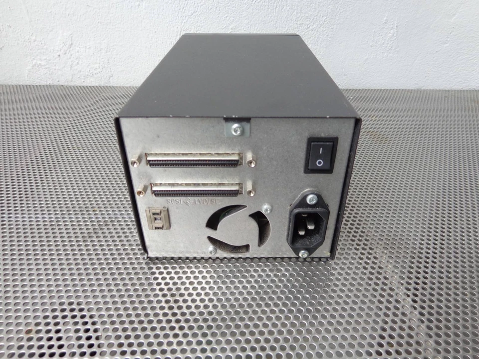 HP Tape drive DAT 72 Gb DDS5 LVD Q1523A External 333748-001 Q1527A Q1523-67201 - Image 3 of 4