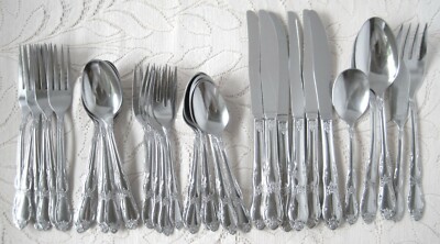 WM A ROGERS / ONEIDA FENWAY 6 Place Settings
