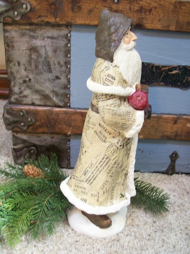 Neu im Karton 12 Zoll alte Welt Zeitungspapier Mache' SANTA Spielzeug Zug WEIHNACHTEN Figur Dekor - Bild 5 von 12