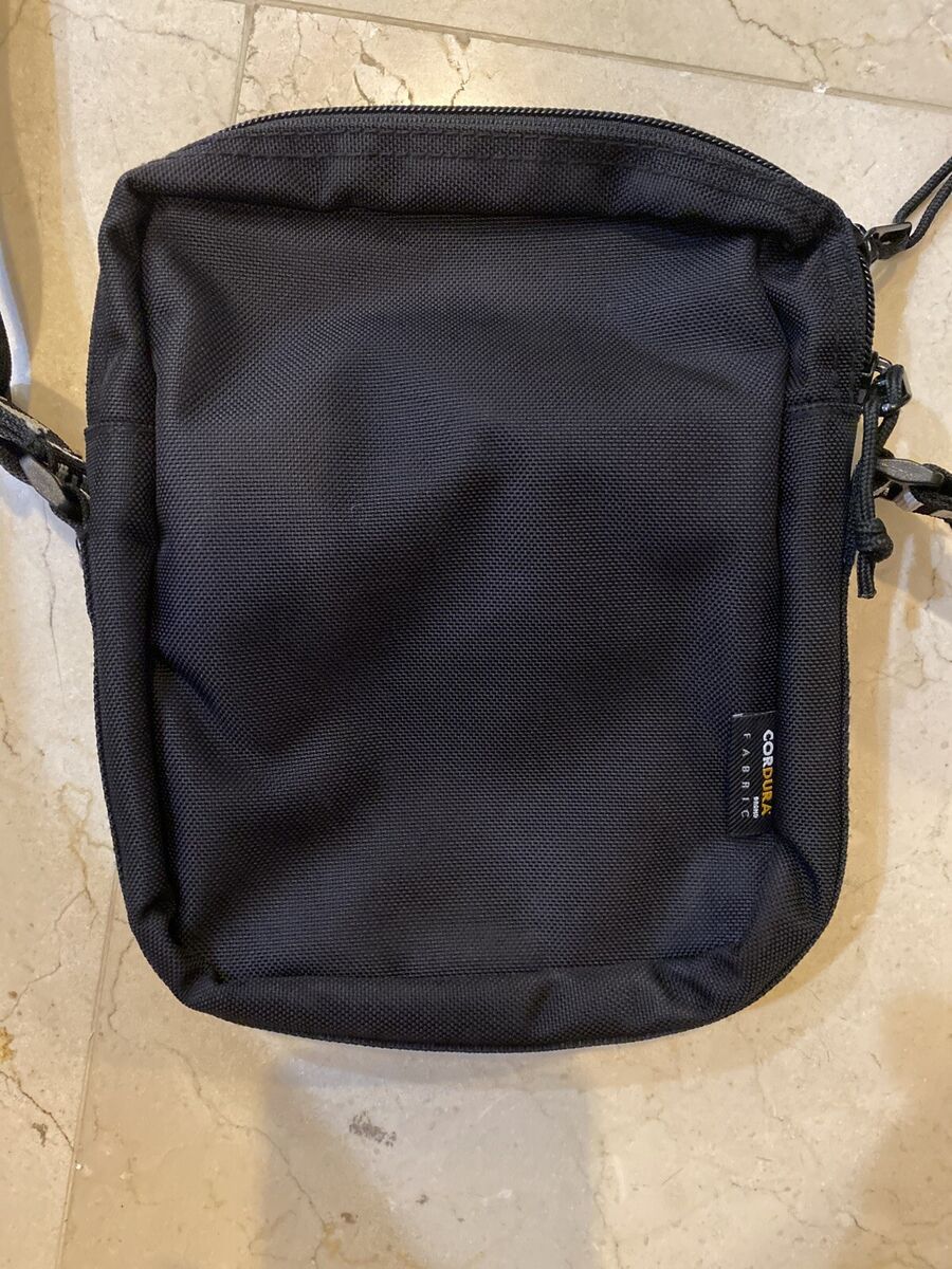 Brand New Supreme SS18 Shoulder Bag - Black Cordura Fabric Brand New Supreme SS18 Shoulder Bag - Black Cordura Fabric