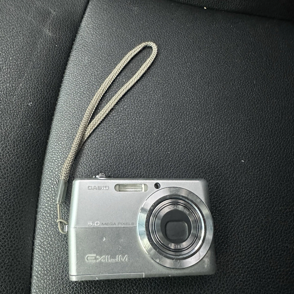 Casio EXILIM ZOOM 8-9.9MP Digital Cameras for Sale | Shop New