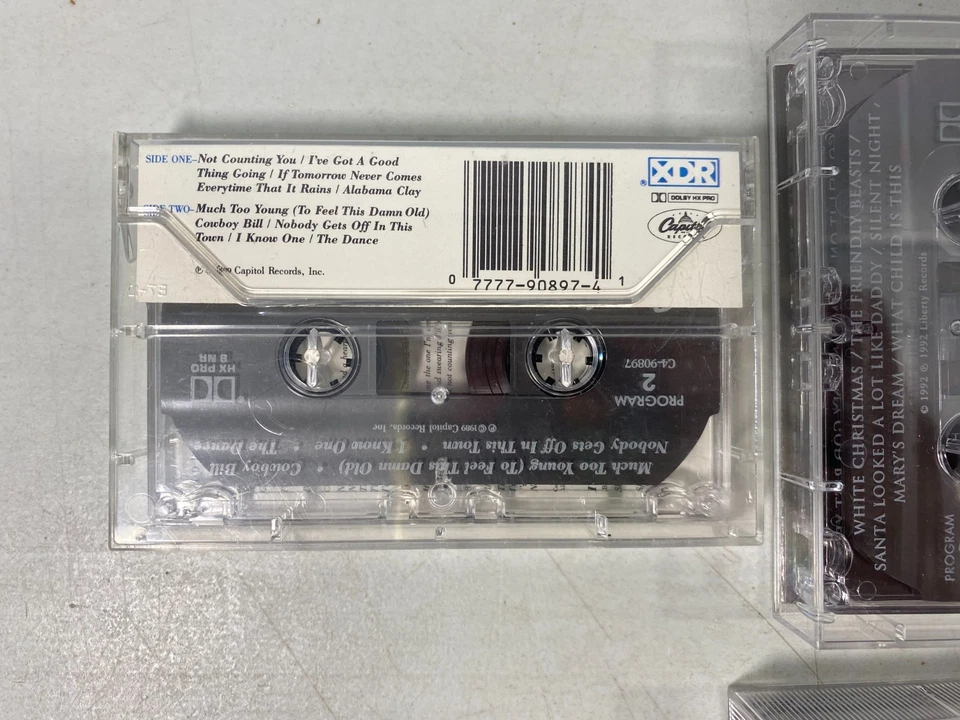 Lot of 11 Garth Brooks Cassette Tapes - The Chase, The Hits, No Fences, Sevens Foto 3 de 4
