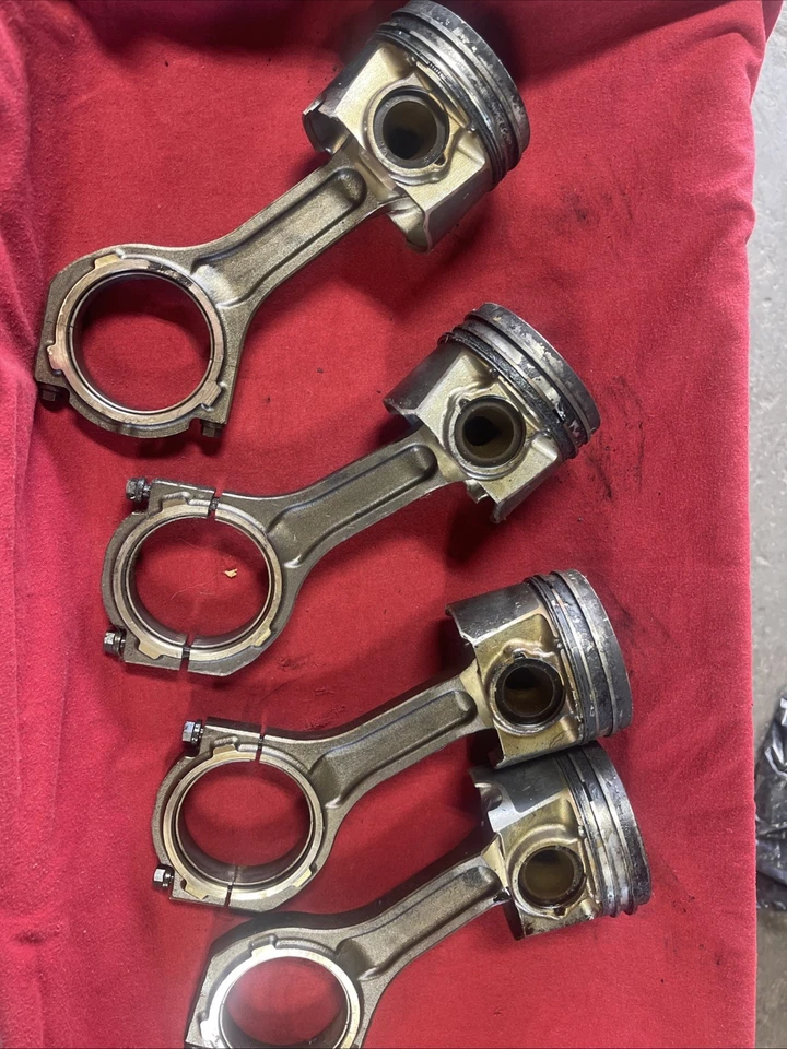 Piston and Connecting Rod Standard 08-10 Ford F-250 Super Duty 6.4 L OEM - Image 3 of 4