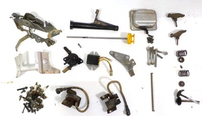 #ad Briggs amp; Stratton 44Q777 Junk Parts amp; Hardware Lot 607 $25.00