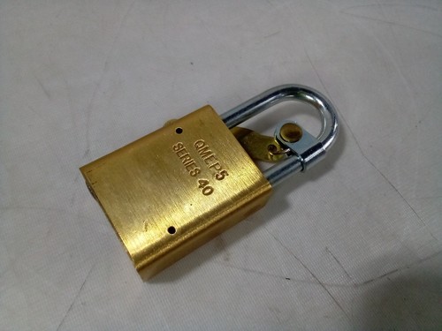 AMERICAN LOCK A41KATAG Keyed Padlock, 3/4 in,Rectangle,Gold 4EZN8 - Picture 6 of 8