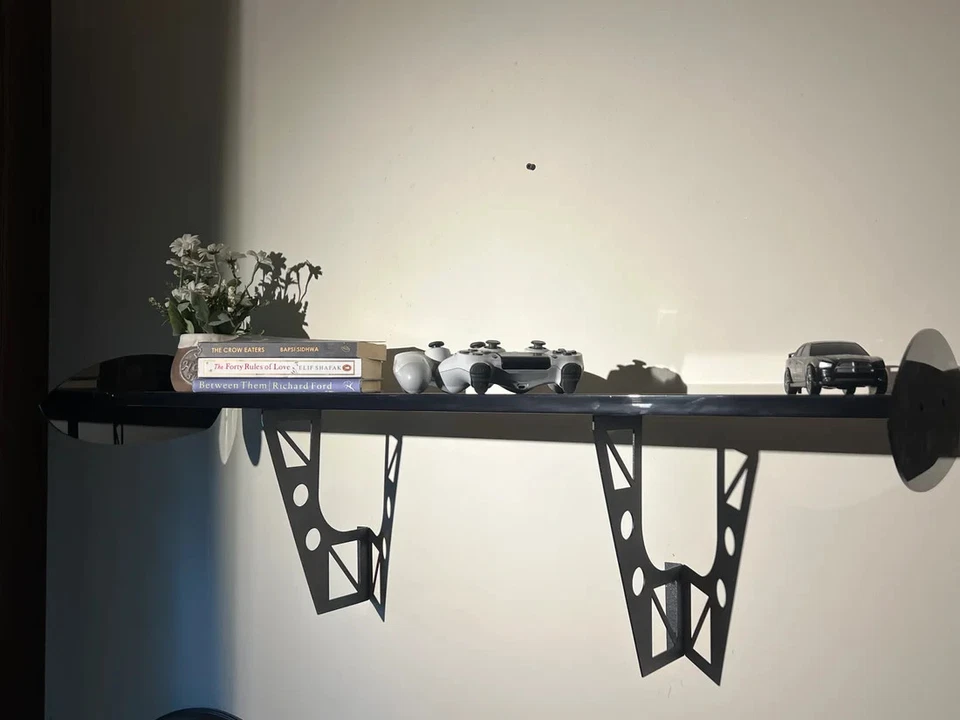 Estante alerón GT3 personalizado | Estante ala coche montado en la pared para jugadores decoración moto Foto 2 de 4