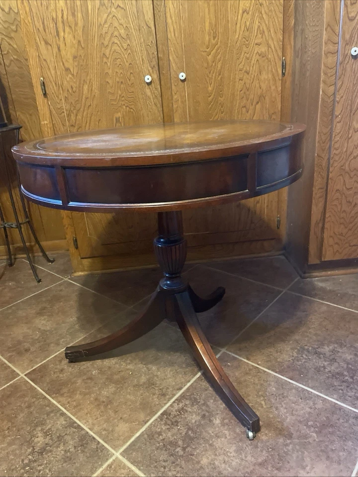 Винтажный круглый стол - Изображение 2 из 4