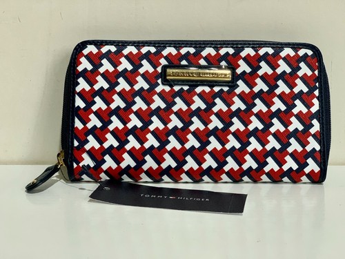 NEW! TOMMY HILFIGER BLUE RED WHITE SIGNATURE LOGO ZIP AROUND CLUTCH WALLET $68 - Picture 2 of 5
