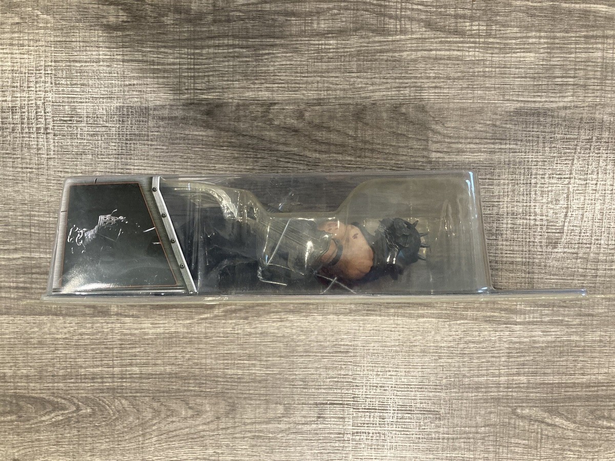 美品!NECA•カプコンBIOHAZARD④•[Garrador]フィギュア単体 s-l1200.jpg