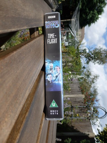 Dr Who, Time-Flight starring Peter Davison on VHS Video - Picture 8 of 12